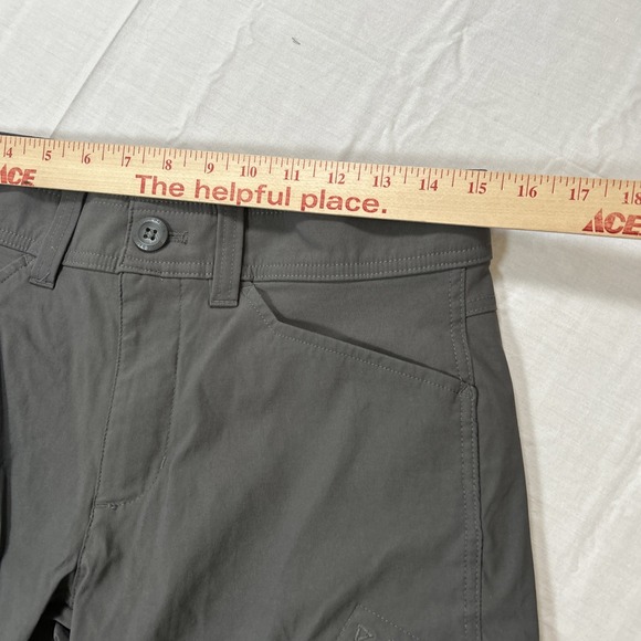 Eddie Bauer First Ascent Shorts Men's Size 30 Gray Cargo - Picture 8 of 11